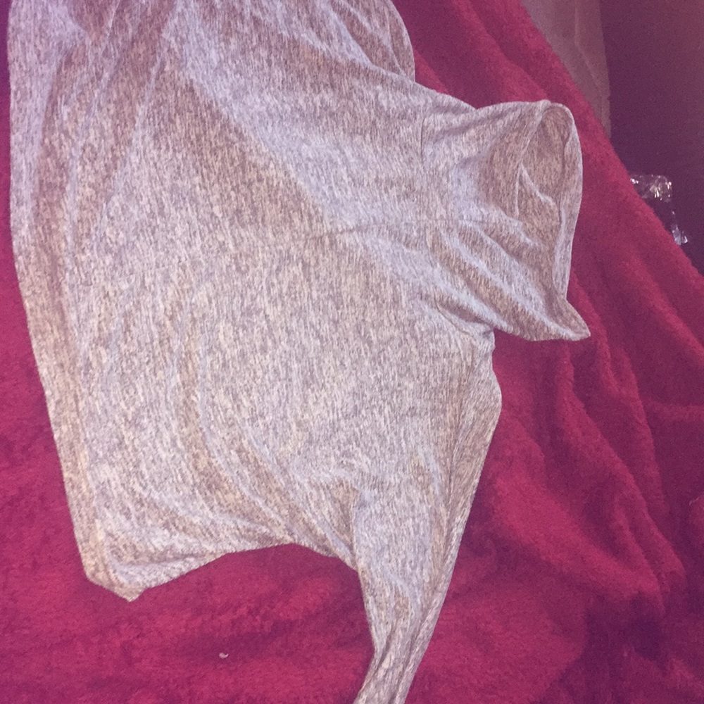 Im Selling A TurtleNeck Longsleve Croptop .